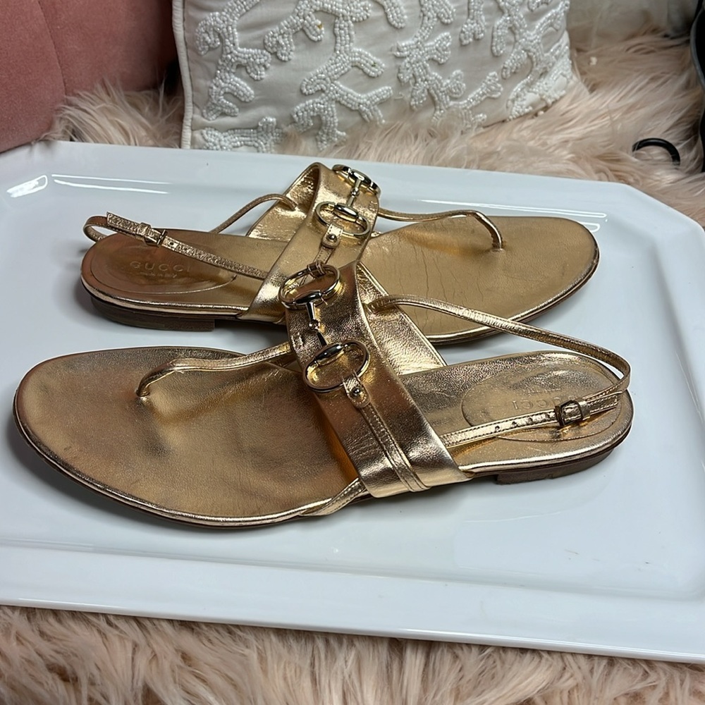 GUCCI ROSE GOLD HORSEBIT THONG - Picture 11 of 11